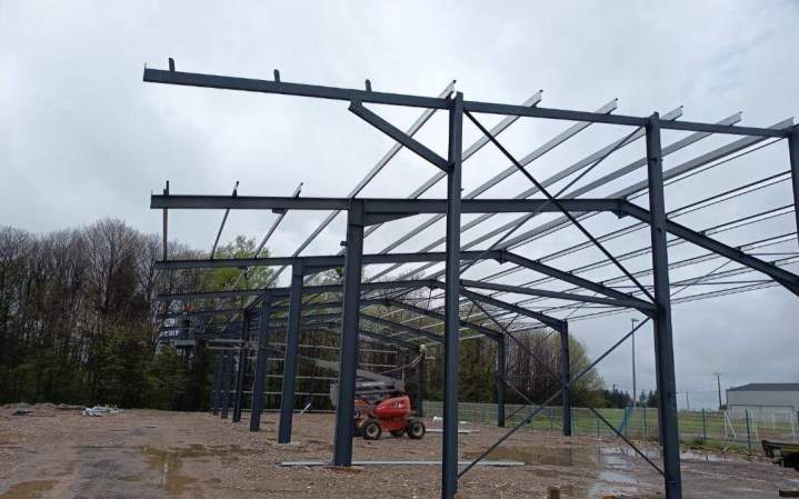 Structure métallique pour bâtiment industriel et agricole La Corrèze
